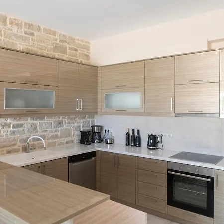 Aeonios Luxury Villa *