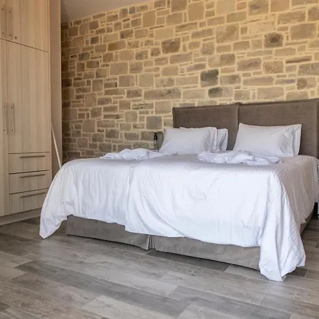 Aeonios Luxury Pitsidia